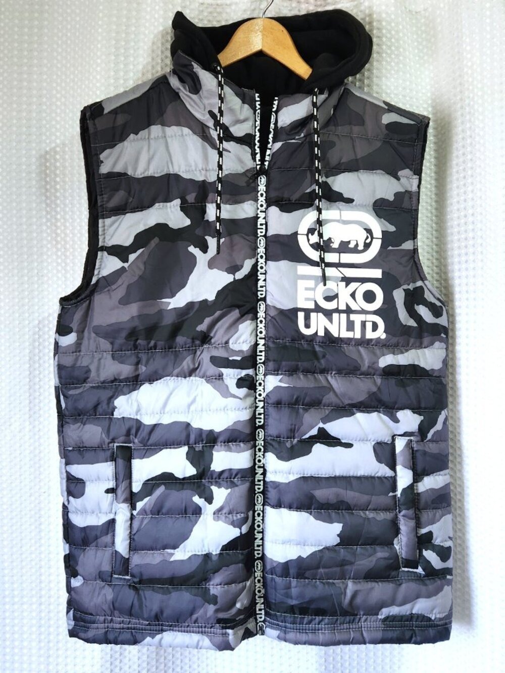 Ecko Unltd Hooded Vest Men’s Large Camo Quilted Lined Full Zip Streetwear